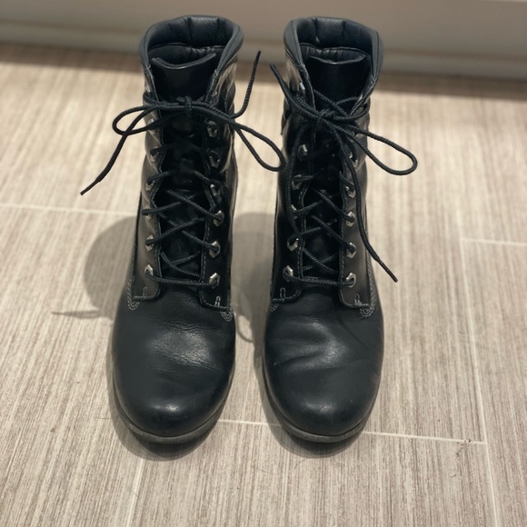Timberland heeled boots 7.5 - Picture 4 of 4